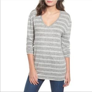 BP Gray Striped V Neck Long Sleeve hip length Tee shirt‎ SOFT!! NWT Large